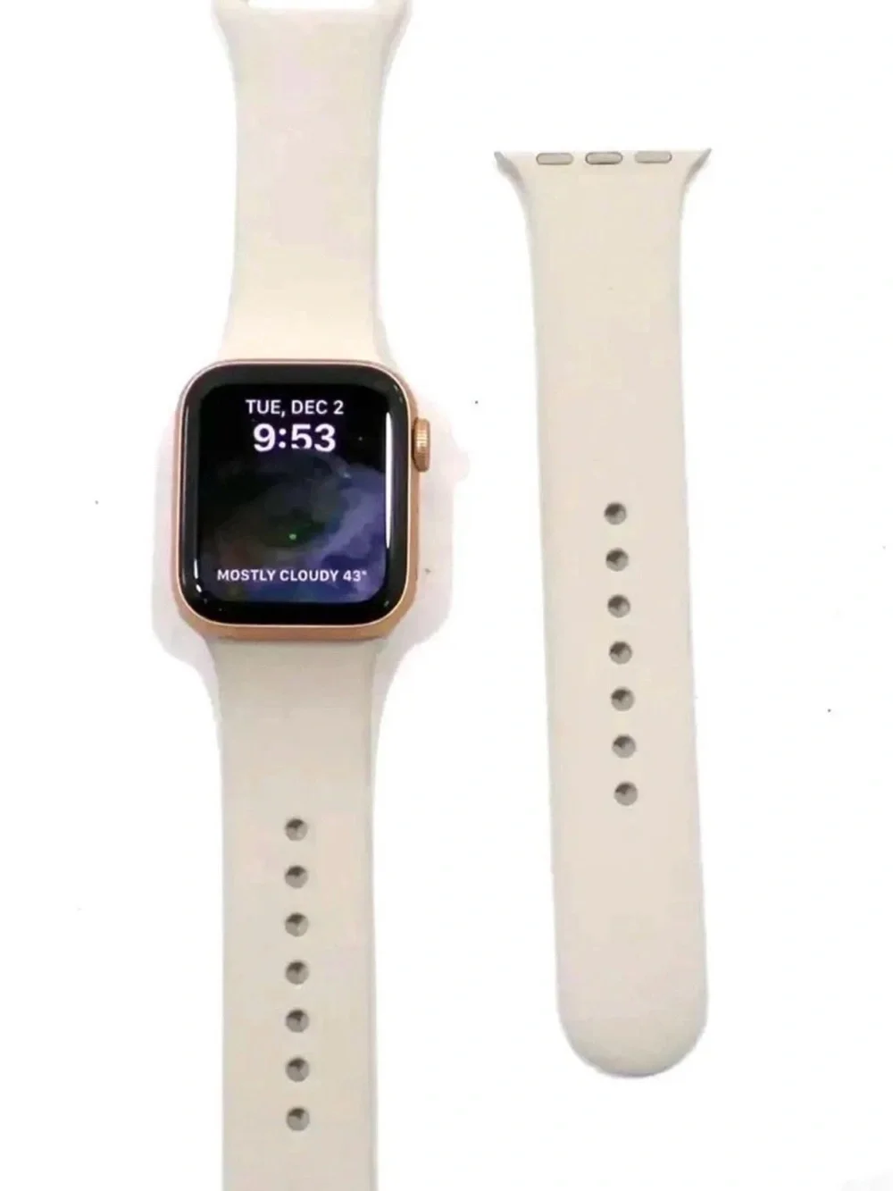 Apple Watch silver trim with Cream/Off-White Sport Band series WATCH SE 40 mm
